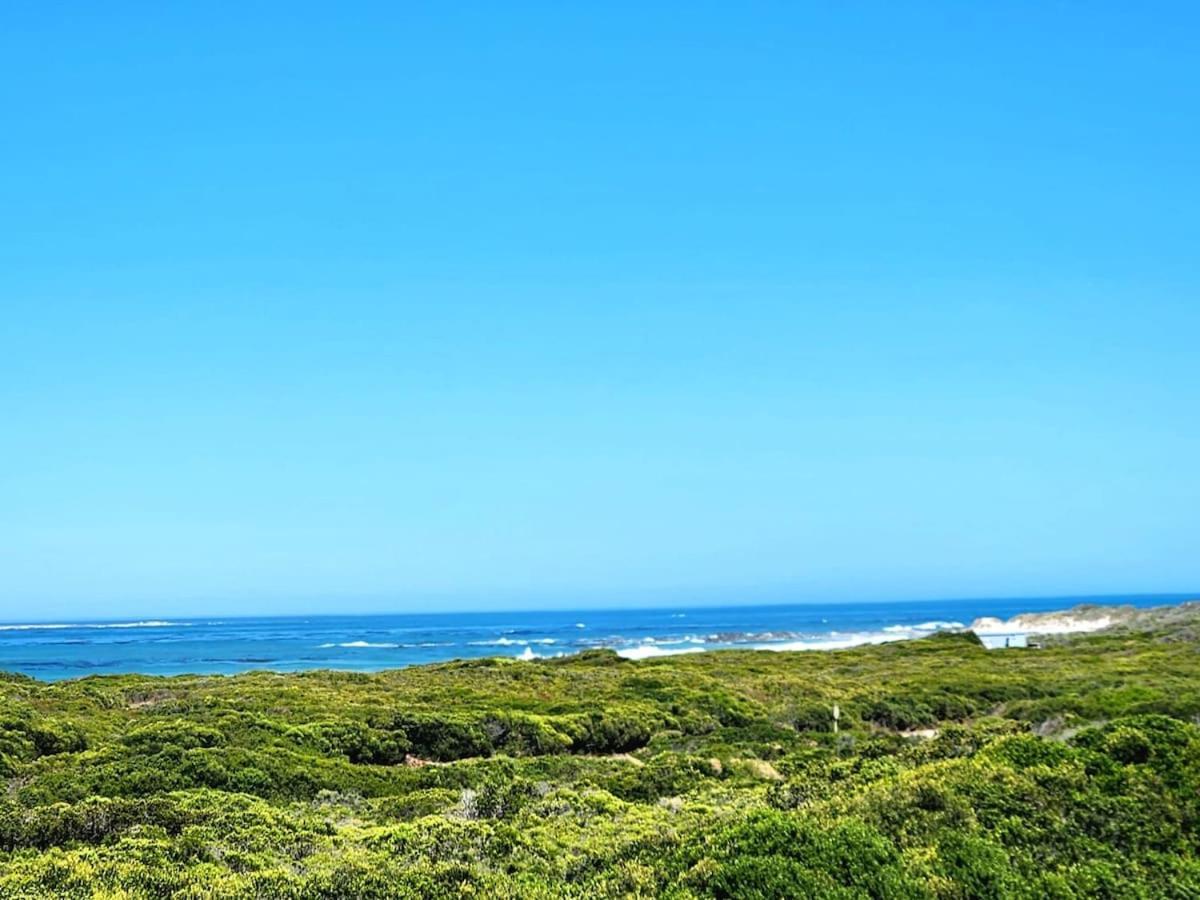 Ocean View 4-Bed Getaway On Pearly Beach Exteriör bild